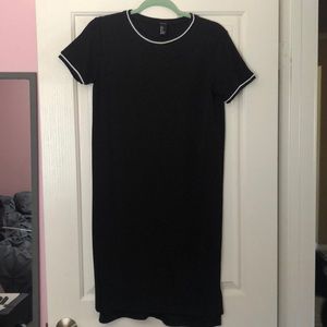 Forever 21 Black dress